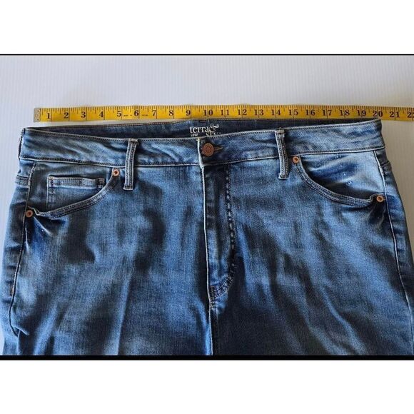 Terra & Sky Jeans Sz 16W with slit - Picture 7 of 8